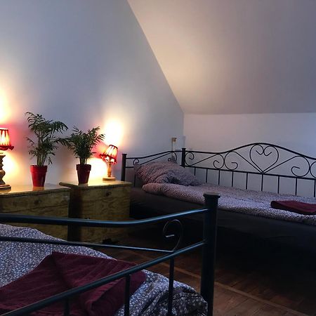 Dom Pracy Tworczej Muchomorek Hotel Pieszyce Buitenkant foto